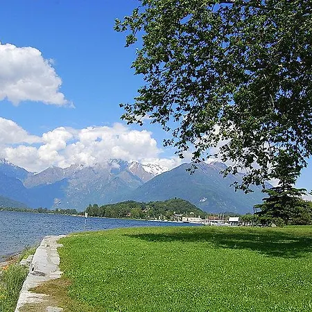Lagocomoholiday